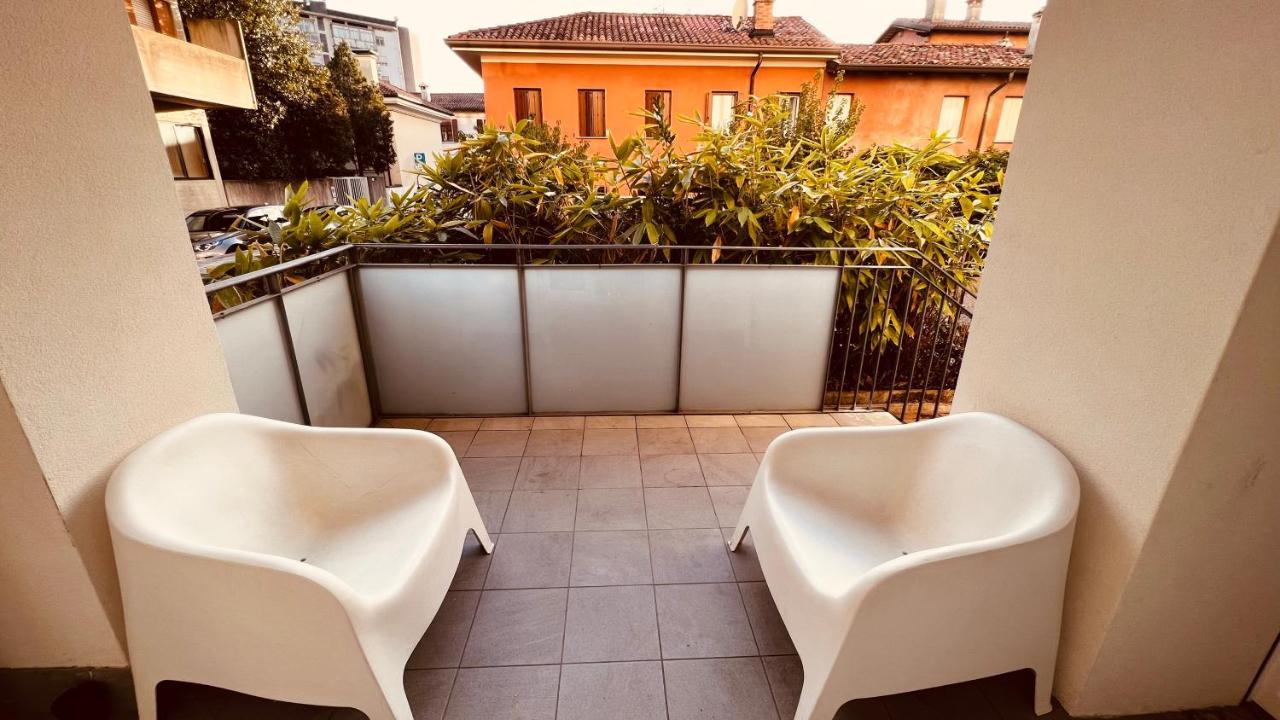 White House Lounge Supreme Apartment Udine Exterior foto